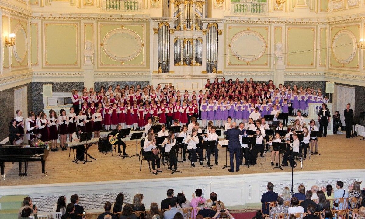 Петербургская детская музыкальная школа имени Андрея Петрова отметила 100-летие